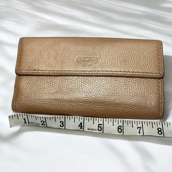 Coach Gold Leather Trifold Wallet With Snap Closure & Card Slots - Picture 10 of 11